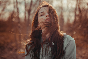 Картинка девушки -+рыжеволосые+и+разноцветные женщины на природе длинные волосы модель рыжеволосые