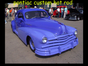 Картинка автомобили выставки уличные фото