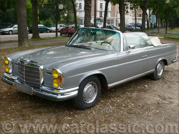 Обои картинки фото автомобили, выставки, уличные, фото