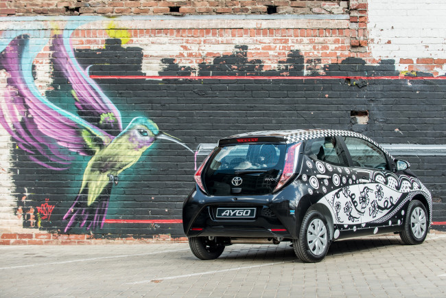 Обои картинки фото автомобили, toyota, 2015г, za-spec, 5-door, x-play, aygo