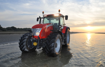 Картинка техника тракторы mccomrick