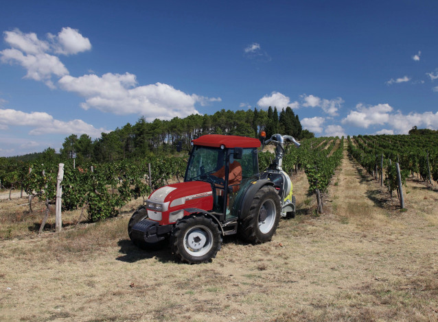 Обои картинки фото техника, тракторы, mccomrick