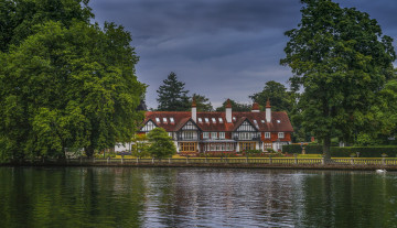 Картинка города -+пейзажи простор