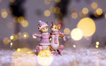 Картинка праздничные фигурки кот кошечка