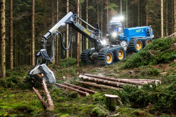 Картинка техника лесоповалочная+техника rottne