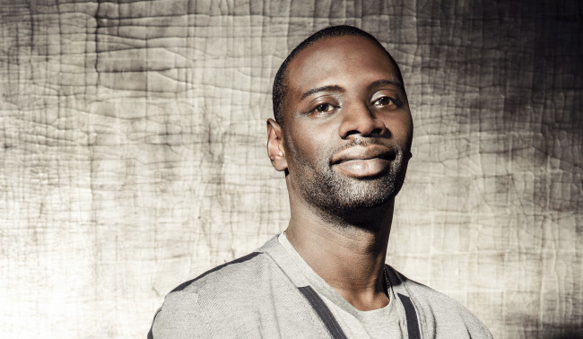 Обои картинки фото мужчины, -unsort, омар, си, комедия, актер, сценарист, продюсер, неприкасаемые, люди, икс, дни, минувшего, будущего, самба, шоколад, все, начинается, завтра, ночной, конвой