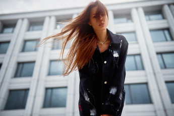 Картинка красивая+девушка девушки -+рыжеволосые+и+разноцветные девушка женщина рыжая светлая тёмная сексуальная модель звезда позирует разная обувь верхняя стильная одежда нижнее эротическое бельё трусы лифчик колготки чулки аксессуары макияж и множество элементов на фотографии