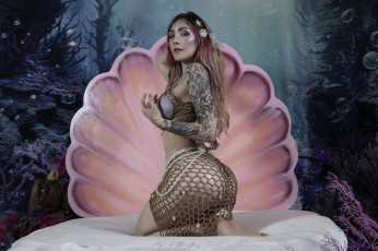 Картинка isabel+luxlo девушки девушка женщина разноцветная сексуальная модель звезда позирует разная обувь верхняя стильная одежда нижнее эротическое бельё трусы лифчик аксессуары макияж колготки чулки и множество элементов на фотографии