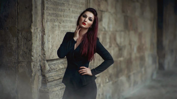 Картинка красивая+девушка девушки -+рыжеволосые+и+разноцветные девушка женщина разноцветная сексуальная модель звезда позирует разная обувь верхняя стильная одежда нижнее эротическое бельё трусы лифчик аксессуары макияж колготки чулки и множество элементов на фотографии