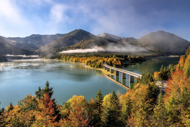 Обои картинки фото природа, реки, озера, горы, лес, осень, река, мост, облака