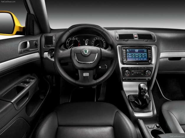 Обои картинки фото octavia, rs, автомобили, спидометры, торпедо