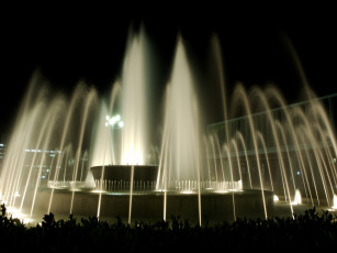 Картинка города фонтаны