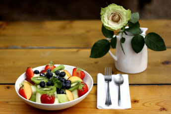 Картинка еда мороженое десерты роза вилка фруктовый салат