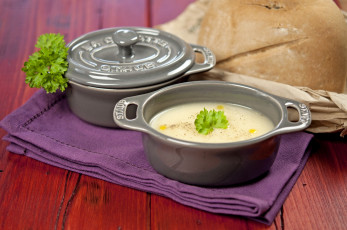 Картинка еда первые блюда суп-пюре кастрюля