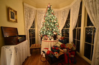 Картинка праздничные Ёлки комната дерево подарки