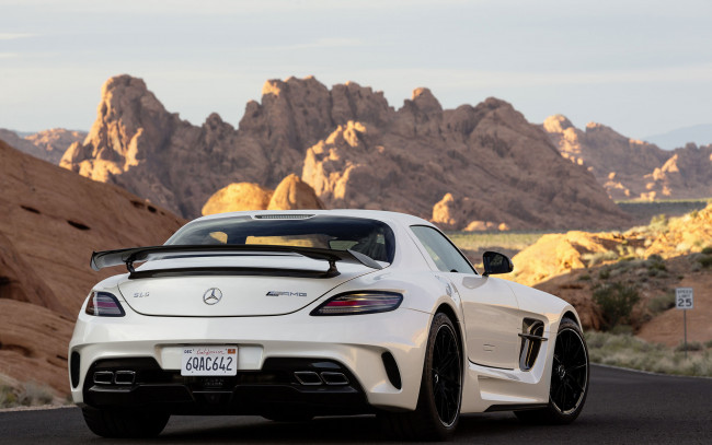 Обои картинки фото автомобили, mercedes, benz, amg, black, series, sls, mercedes-benz