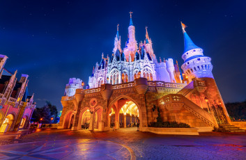 Картинка города диснейленд замок золушки ночь