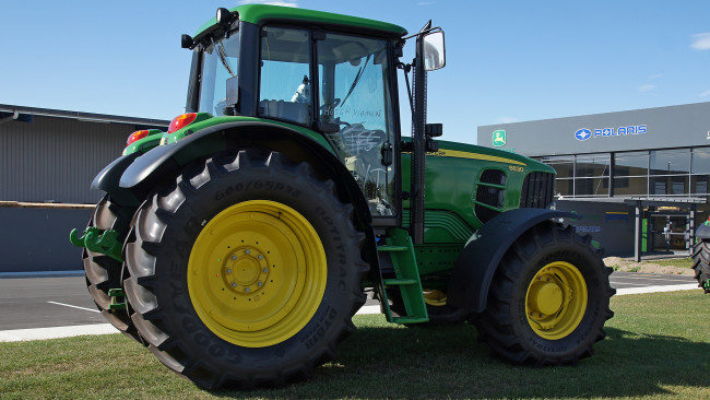 Обои картинки фото john deere 6630 tractor, техника, тракторы, колесный, тяжелый, трактор