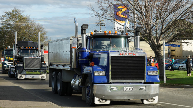 Обои картинки фото mack, автомобили, trucks, inc, сша, тяжелые, грузовики