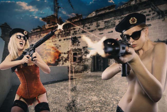 Обои картинки фото nikee lee & shantia veney, девушки, shantia veney, морская, пехота, выстрел, автоматы, очки, оружие, nikee, lee, shantia, veney, береты