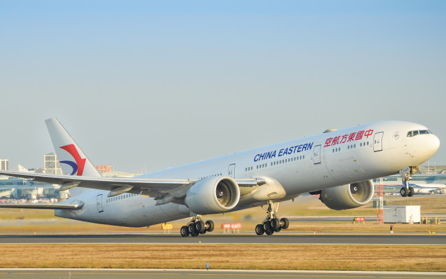 Обои картинки фото авиация, пассажирские самолёты, авиалайнер