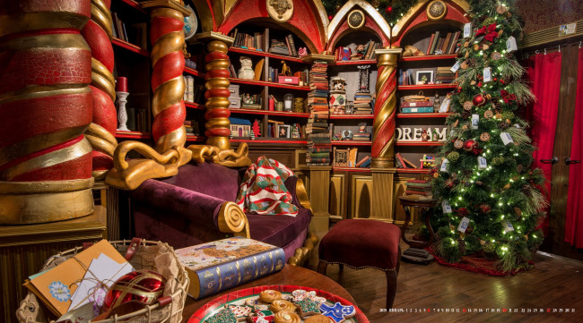 Обои картинки фото календари, праздники,  салюты, помещение, игрушка, мебель, елка