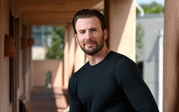 Картинка мужчины chris+evans усы бородка взгляд