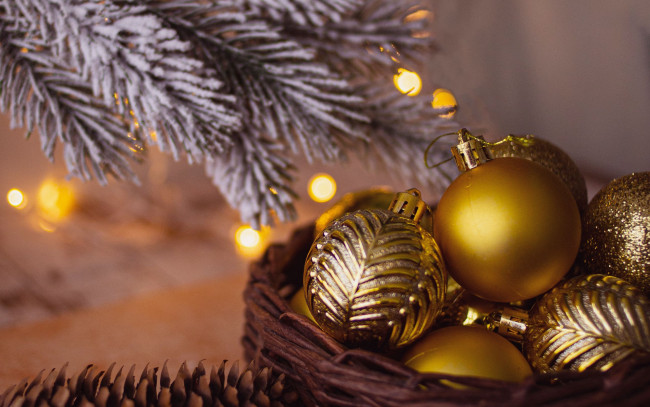 Обои картинки фото праздничные, шары, шарики, золотистые