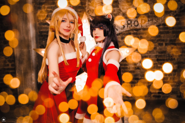 Обои картинки фото девушки, карина салахутдинова , tenletters, подруги, образы, косплей, наряды, костюмы, новый, год, блики