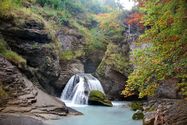 Обои картинки фото природа, водопады, водопад, скалы, деревья