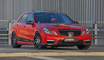обоя автомобили, mercedes-benz, 2015г, красный, w212, fostla, amg, e, 63
