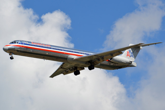 Обои картинки фото авиация, пассажирские самолёты, полет, небо, авиалайнер