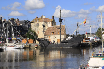 Картинка корабли порты+ +причалы паруса мачты