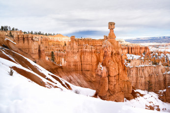 Картинка природа горы облака каньон снег