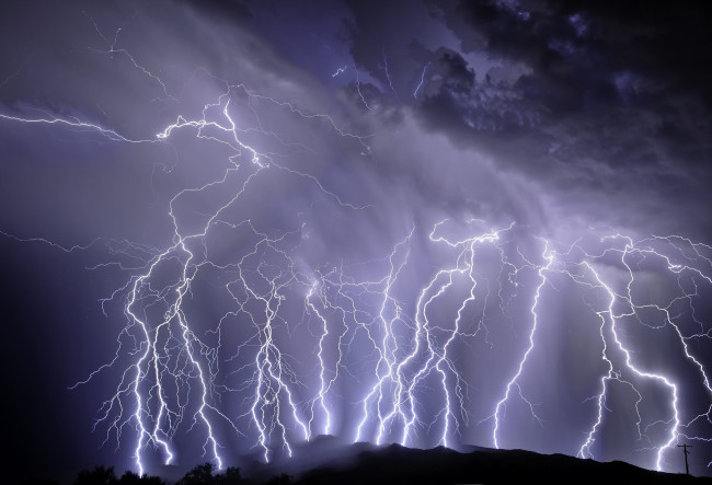 Обои картинки фото природа, молния,  гроза, гроза, тучи, небо, раскаты, молнии, облака, дождь
