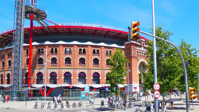 Обои картинки фото барселона, города, - исторические,  архитектурные памятники, постройка