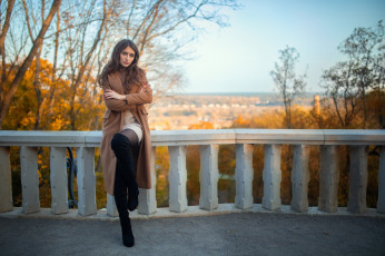 Картинка анастасия+черняева девушки девушка женщина брюнетка темноволосая сексуальная модель звезда позирует разная обувь верхняя стильная одежда нижнее эротическое бельё трусы лифчик колготки чулки аксессуары макияж и множество элементов на фотографии