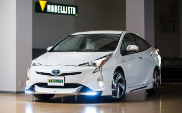 Картинка автомобили toyota