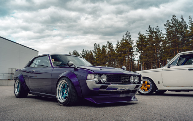 Обои картинки фото автомобили, выставки и уличные фото, toyota