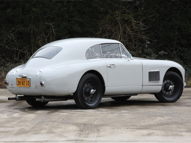 Обои картинки фото автомобили, aston, martin