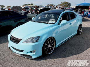 Картинка автомобили выставки уличные фото