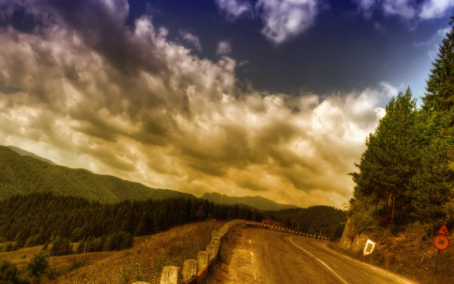 Обои картинки фото природа, дороги, разметка, обочина, дорога, леса, холмы