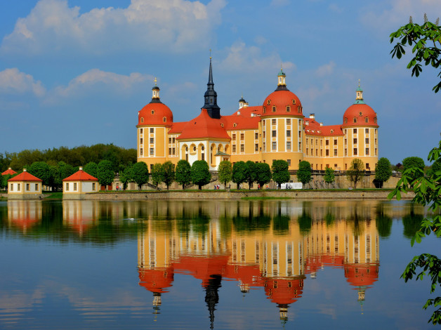 Обои картинки фото moritzburg castle германия, города, - дворцы,  замки,  крепости, moritzburg, castle, германия, замок, река