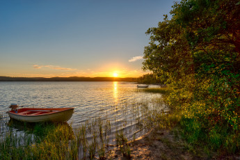 Картинка корабли лодки +шлюпки река лес