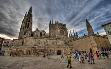 Картинка города -+католические+соборы +костелы +аббатства кафедральный собор город бургос