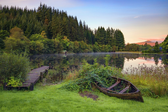 Обои картинки фото корабли, лодки,  шлюпки, озеро, лодка, деревья, кусты