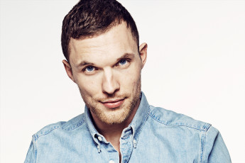 Картинка мужчины -+unsort рубашка улыбка лицо актер ed skrein