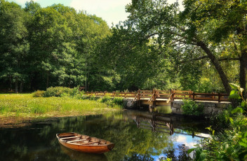 Картинка корабли лодки +шлюпки лодка река