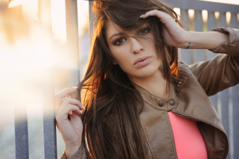 Картинка девушки -+лица +портреты девушка модель брюнетка причёска красотка лицо макияж портрет взгляд