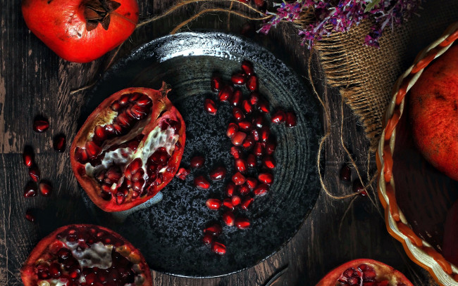 Обои картинки фото еда, гранат, фрукт, зерна